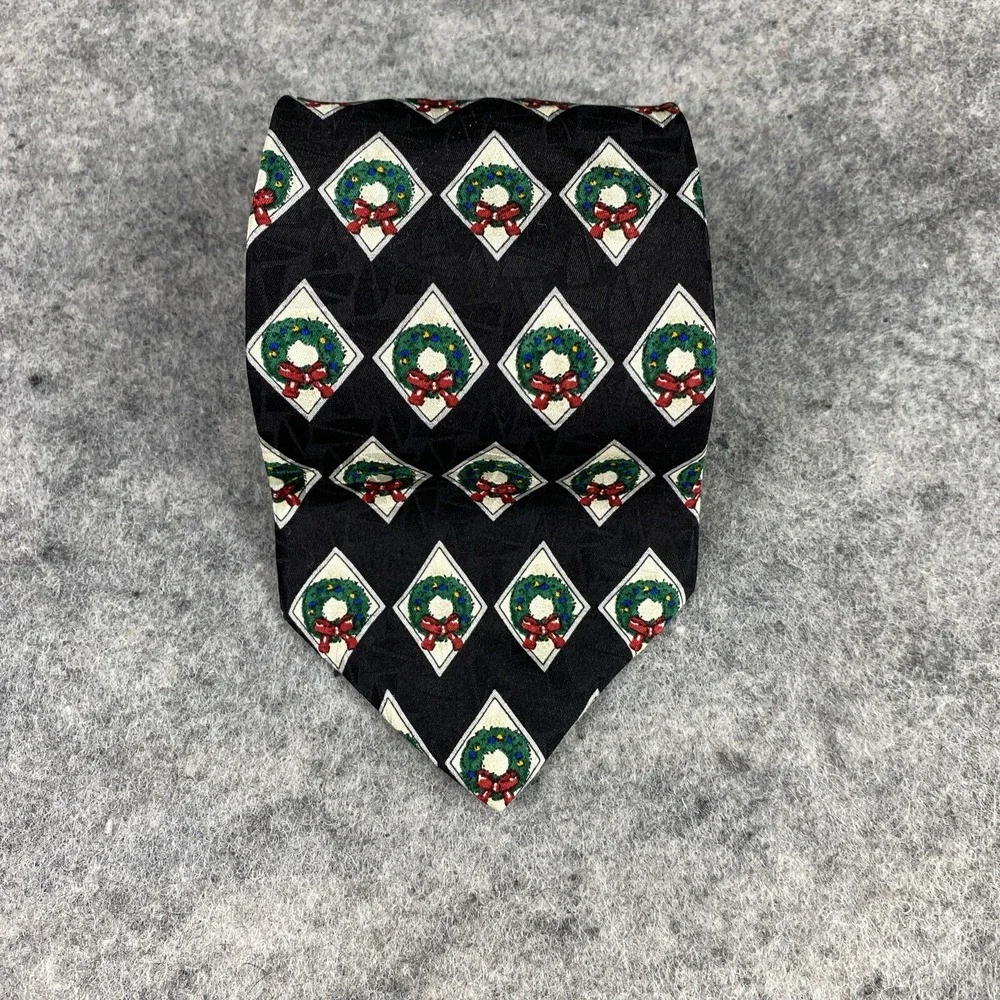 Claybrooke Handmade Silk Tie Christmas Wreaths On Black Plaid‎ 57